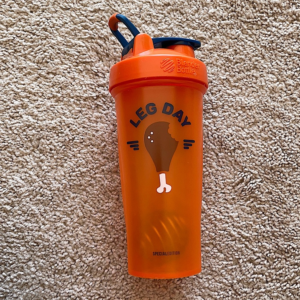 Blender bottle, ball included